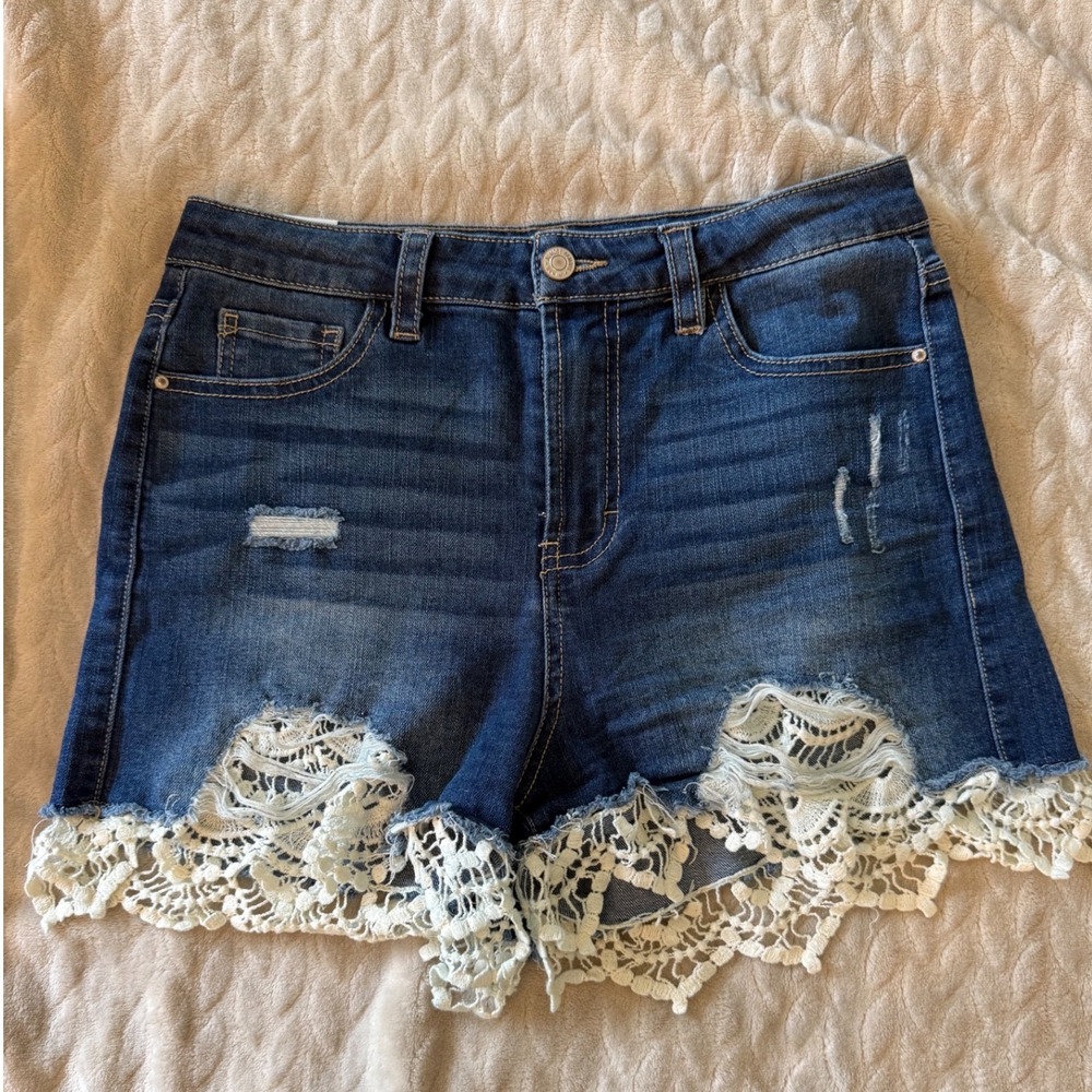 Almost Famous Distressed Denim Shorts Lace Trim Boho Medium Wash Size 27